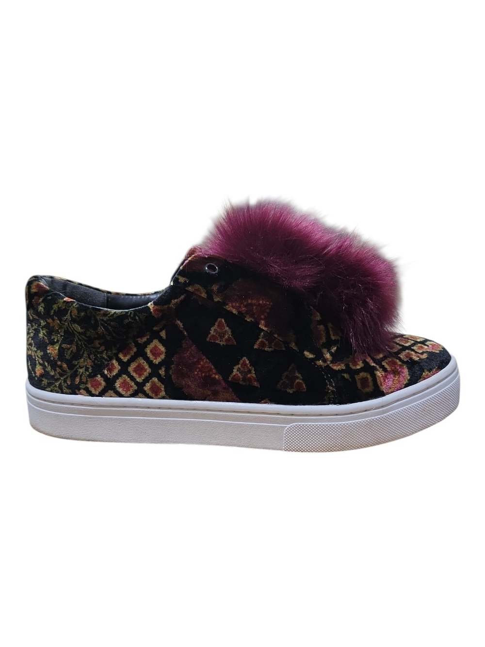 Sam Edelman Leya Black Velvet Slip On Sneakers with Burgundy Fur Pom Size 10M - Picture 5 of 10